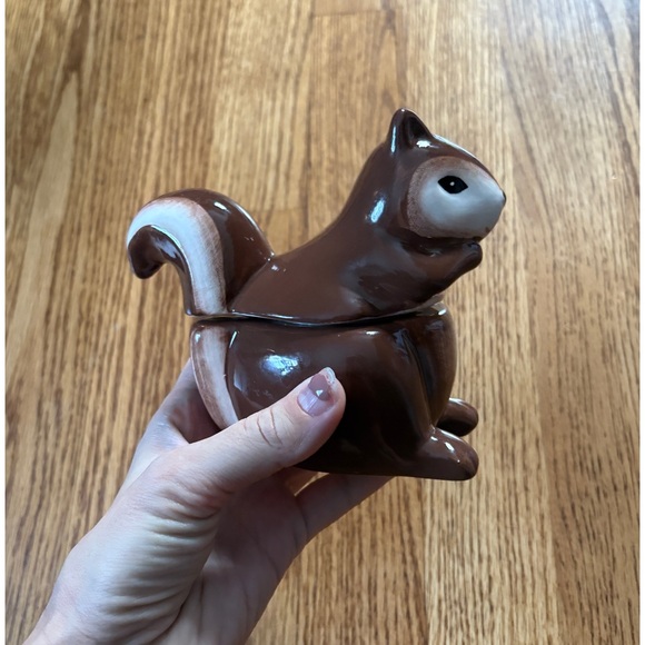 NWOB ceramic Squirrel jar candle - Picture 2 of 6
